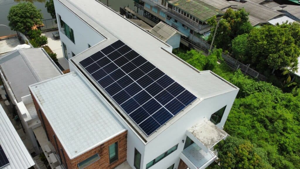 tan_ga_toy_nonthaburi_solar_cell_rooftop_10kw