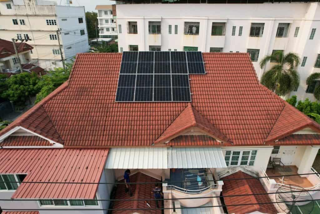 solar_cell_roof_top_5kw_at_bangkok_thailand