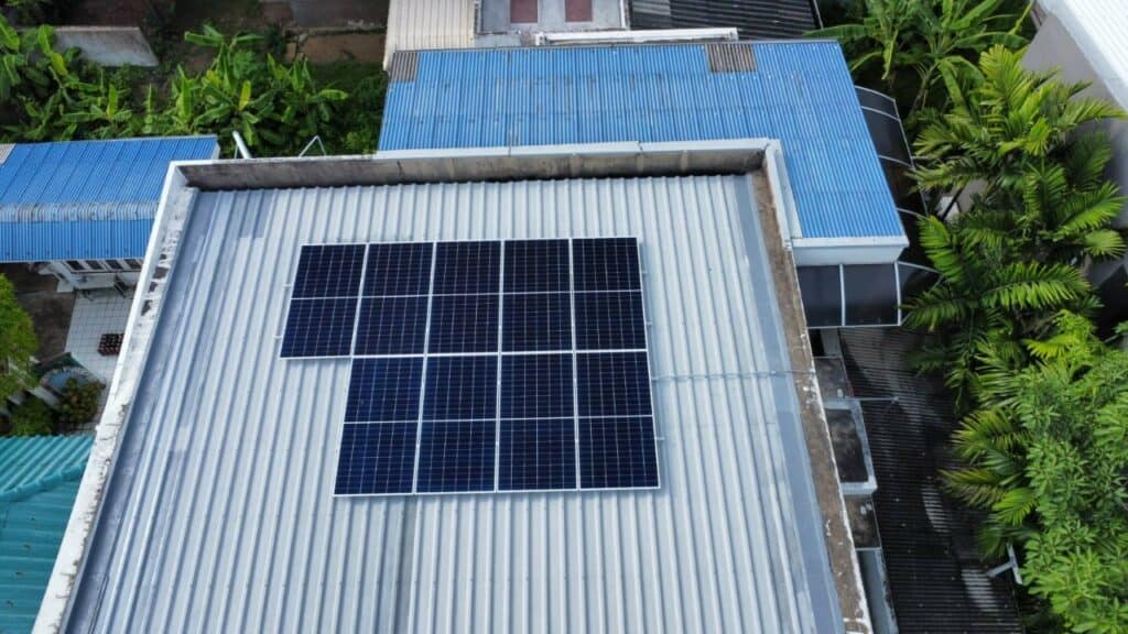 Installation-Solar-cell-On-grid-Hybrid-5kw-battery14kw